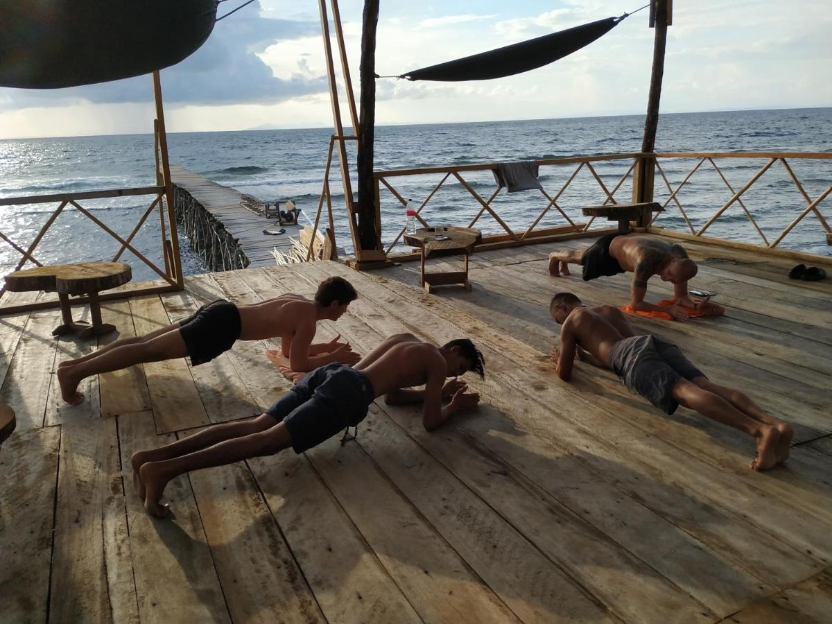 Sanctum Una Una Eco Dive Resort Pulau Unauna ภายนอก รูปภาพ