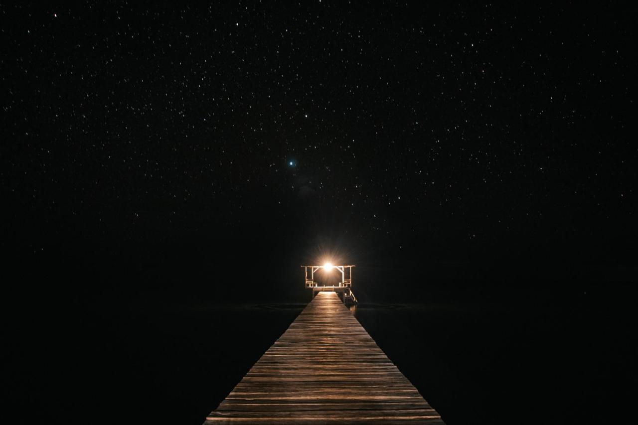 Sanctum Una Una Eco Dive Resort Pulau Unauna ภายนอก รูปภาพ