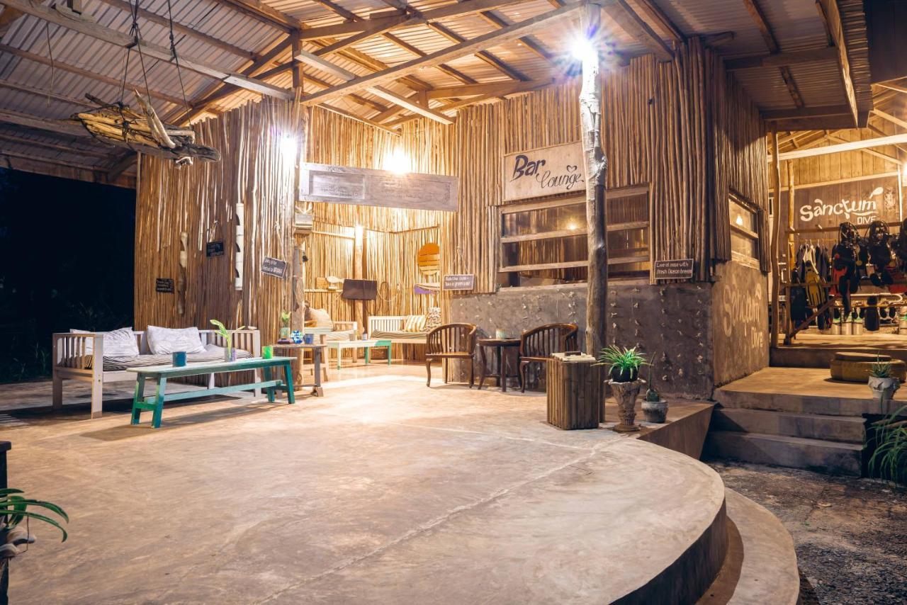 Sanctum Una Una Eco Dive Resort Pulau Unauna ภายนอก รูปภาพ