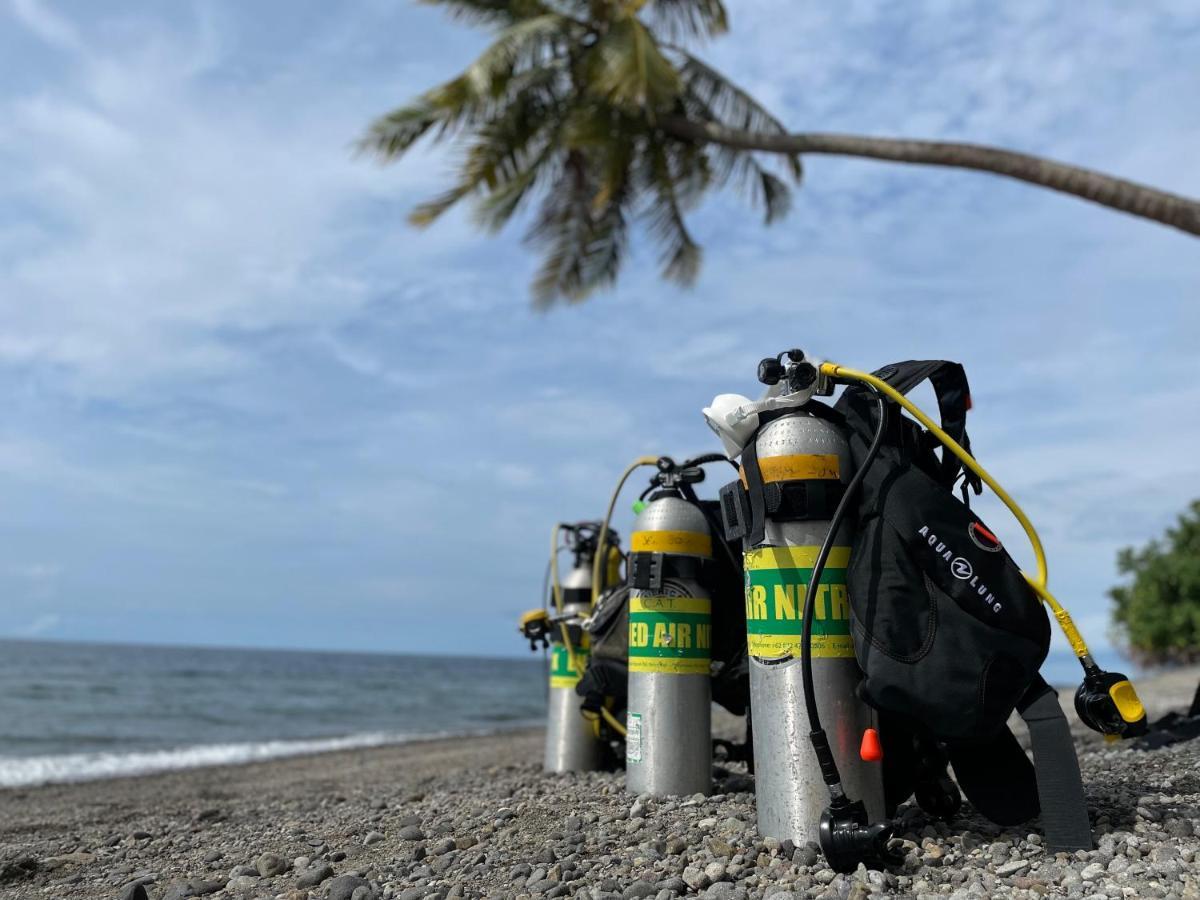 Sanctum Una Una Eco Dive Resort Pulau Unauna ภายนอก รูปภาพ