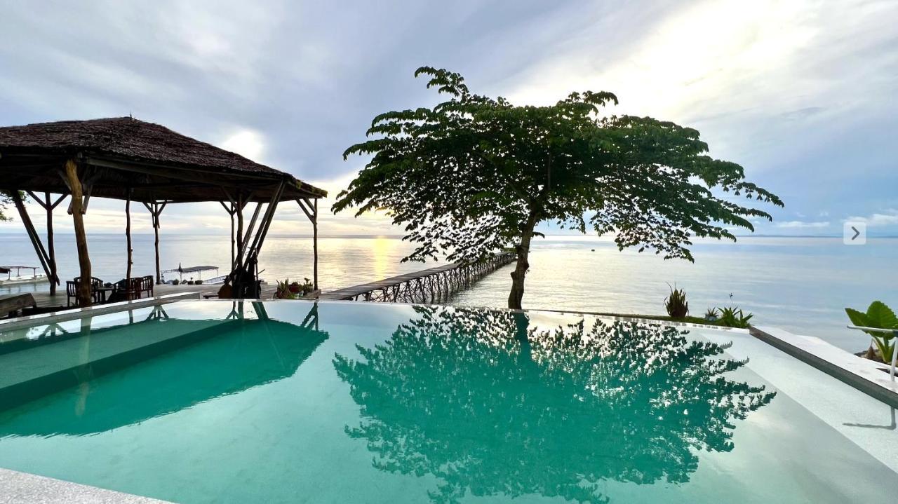 Sanctum Una Una Eco Dive Resort Pulau Unauna ภายนอก รูปภาพ